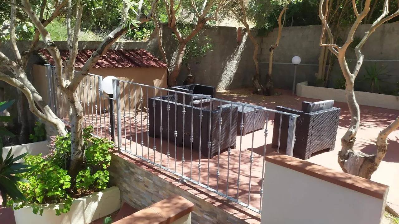 Casa Vacanza Marco Villa La Maddalena  0*, La Maddalena (Sassari) Italia